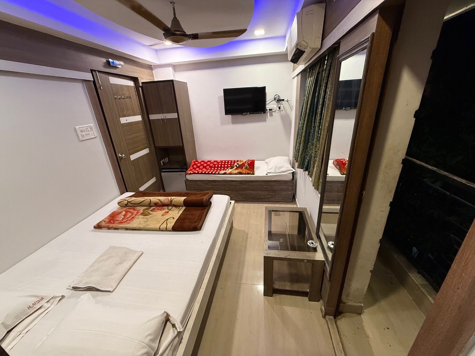 Standard AC Rooms with Balcony